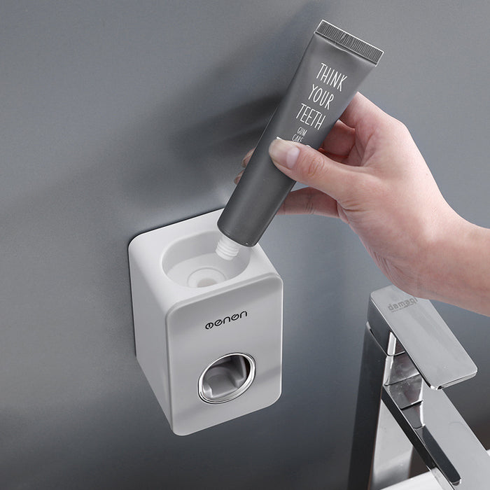 Hanging punch-free toothpaste